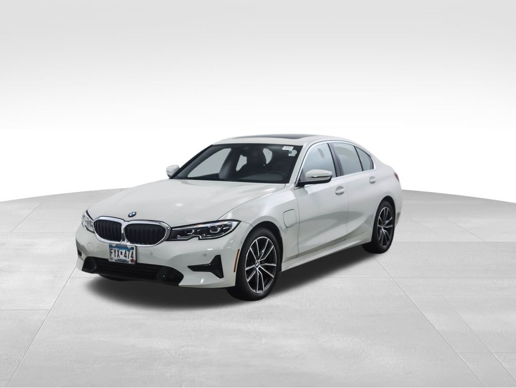 Used 2021 BMW 330e xDrive w/ Convenience Package image 1