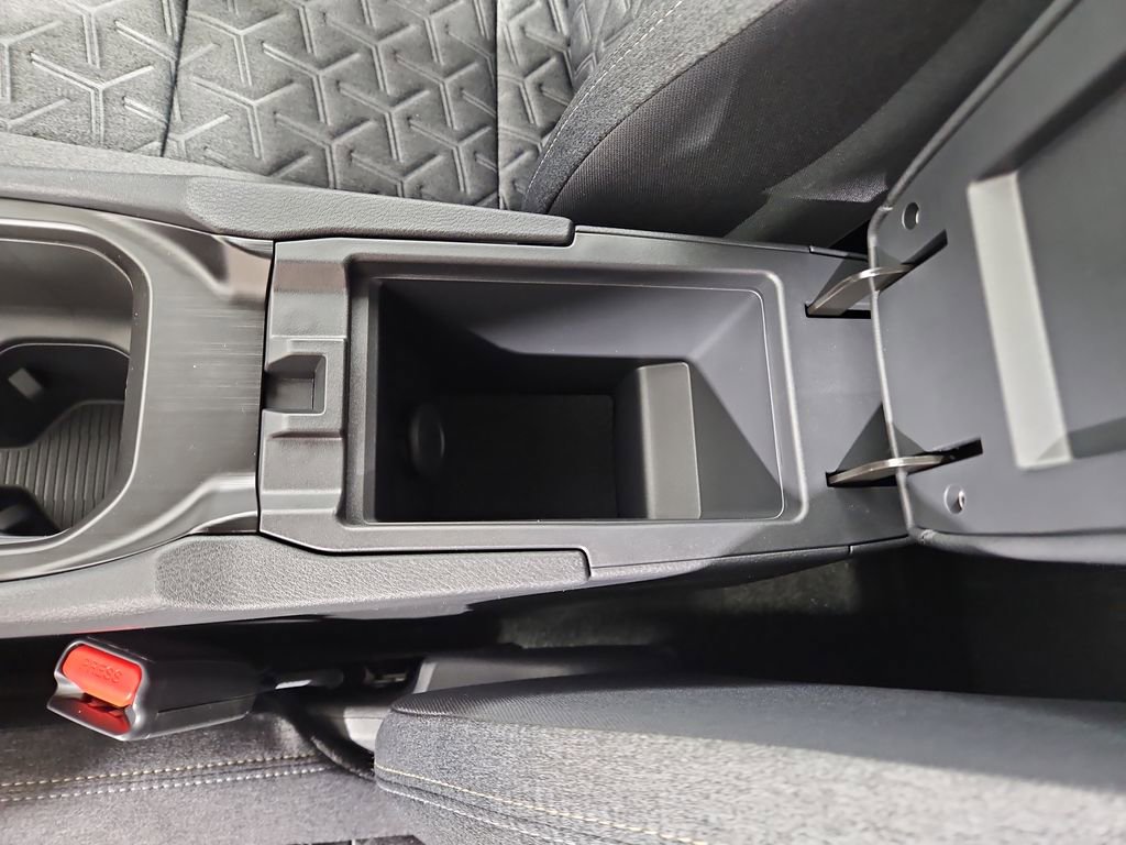 New 2026 Nissan Kicks SV w/ SV Premium Package image 24