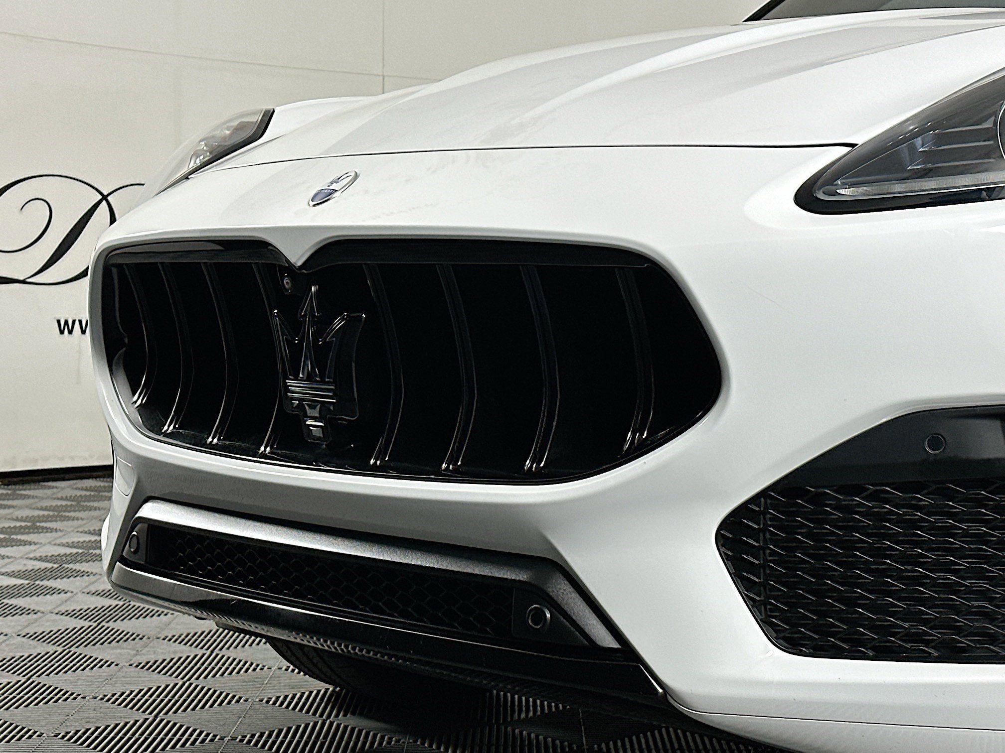 Used 2023 Maserati Grecale Modena image 33