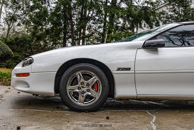 Used 1998 Chevrolet Camaro Z28 w/ Preferred Equipment Group 2 RWD image 4
