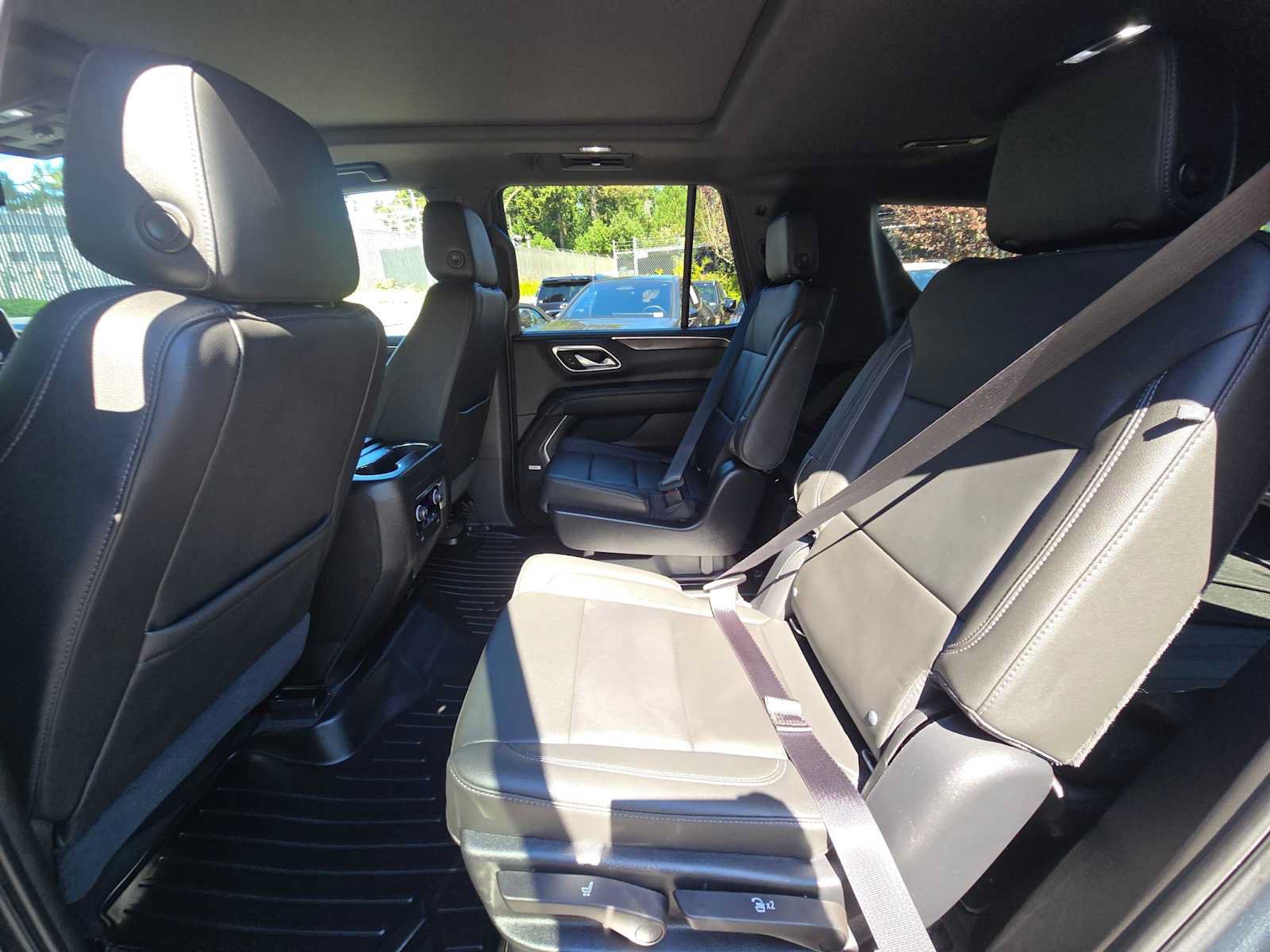 Used 2021 Chevrolet Tahoe LT AWD/4WD image 16