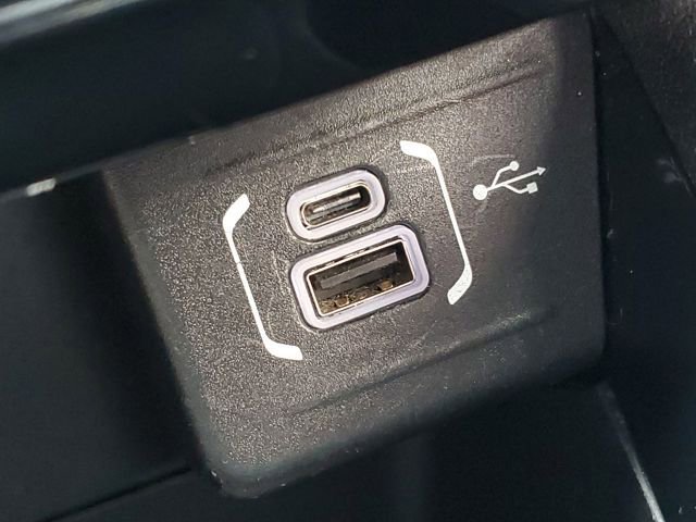 Used 2024 Jeep Compass Limited image 19