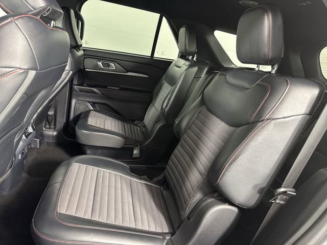 Used 2025 Ford Explorer ST-Line image 20
