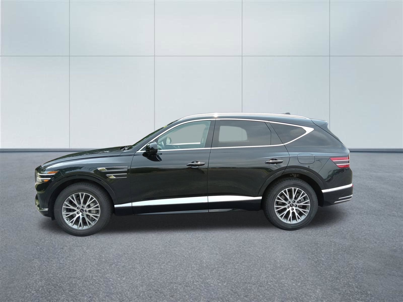 Used 2025 Genesis GV80 2.5T Standard AWD/4WD image 2