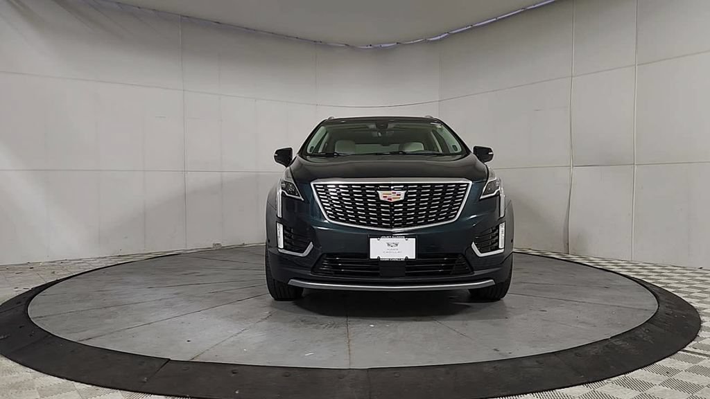 Used 2024 Cadillac XT5 Premium Luxury w/ Technology Package FWD image 3