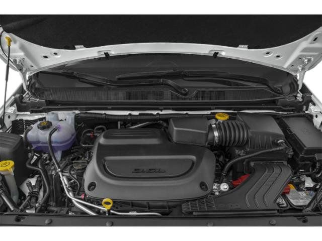 Used 2024 Chrysler Pacifica Touring-L image 15