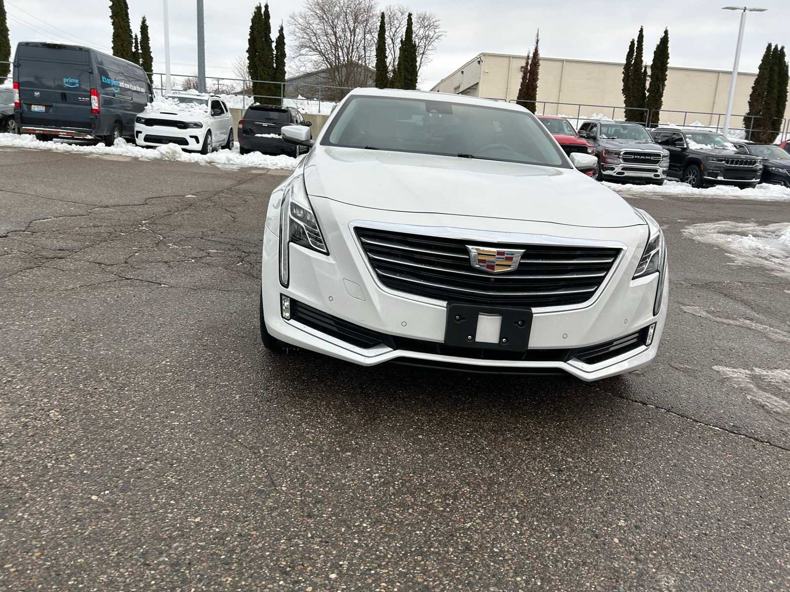 Used 2018 Cadillac CT6 Luxury image 3