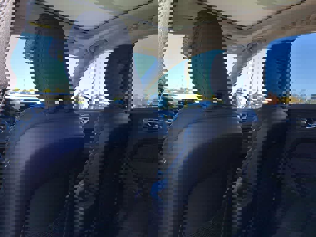 New 2026 Volvo XC60 B5 Plus w/ Protection Package Premier image 17