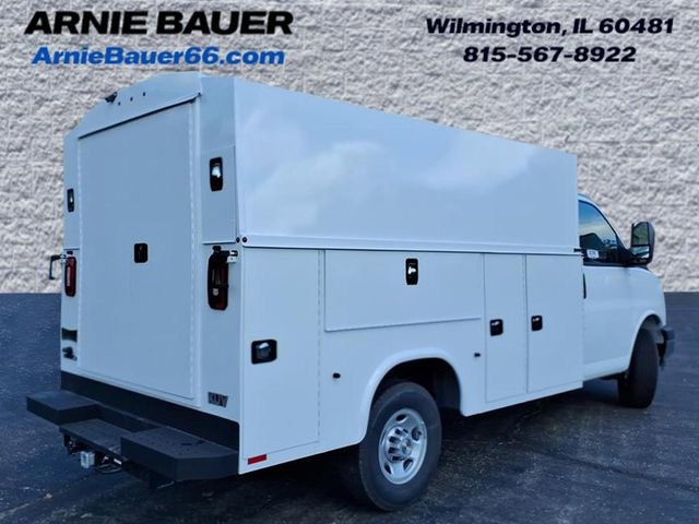 New 2025 Chevrolet Express 3500 w/ Power Convenience Package image 6