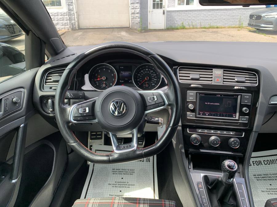 Used 2019 Volkswagen GTI S image 16