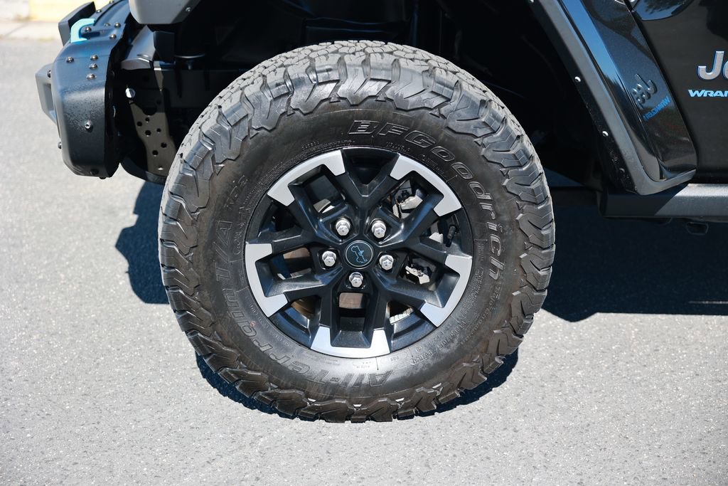 Used 2024 Jeep Wrangler Unlimited Rubicon 4xe image 11