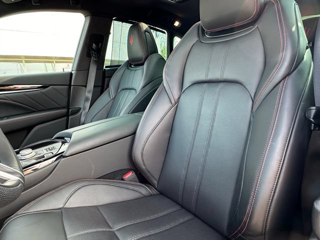 Used 2024 Maserati Levante GT Ultima AWD/4WD image 11