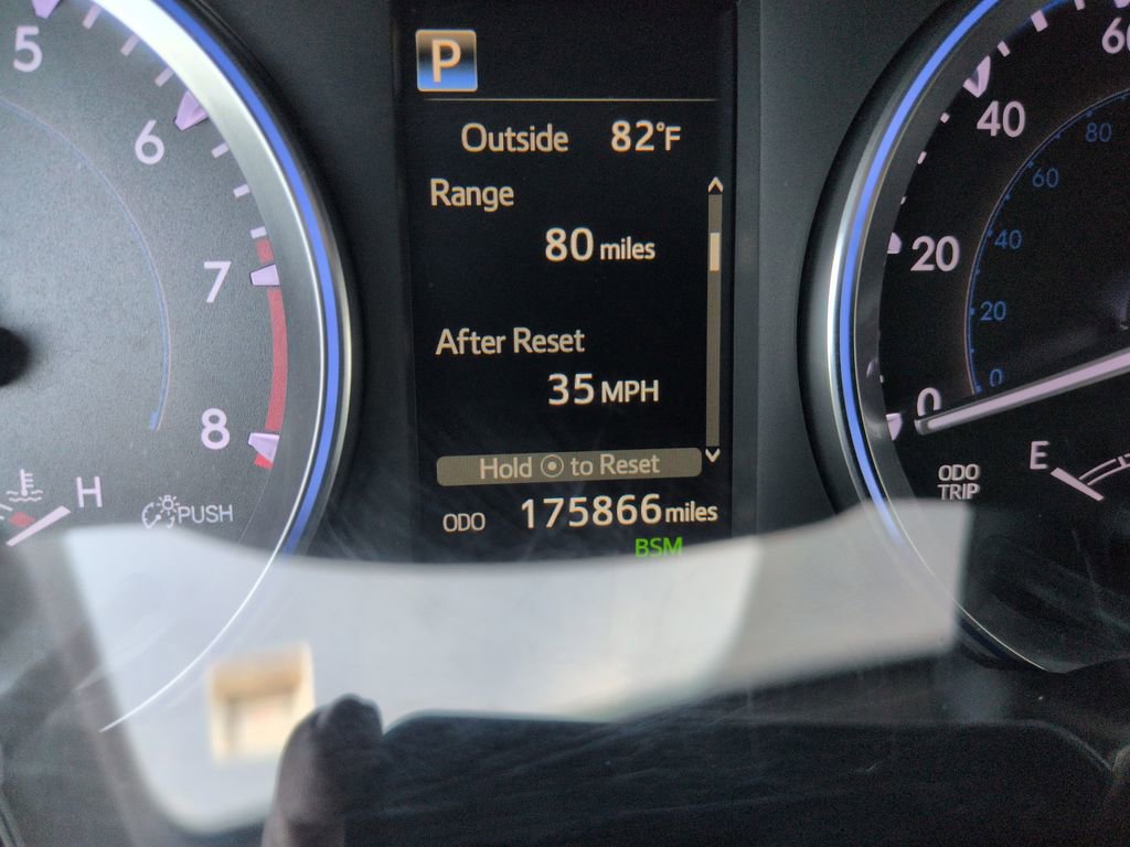 Used 2018 Toyota Highlander XLE AWD/4WD image 16