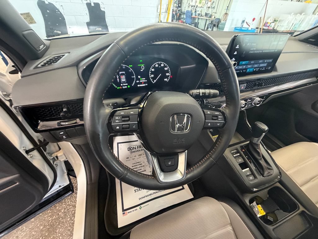 Used 2024 Honda CR-V Sport Touring image 12
