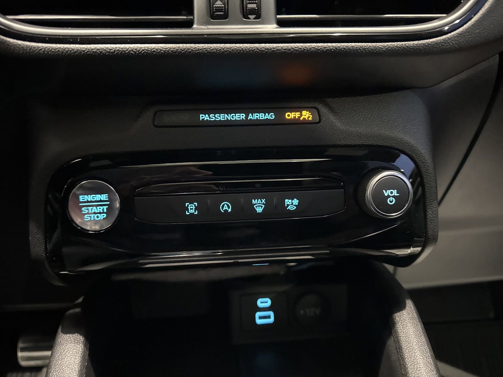 Certified 2023 Ford Escape ST-Line w/ Tech Pack #1 image 34