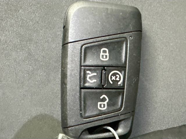 Used 2023 Volkswagen Taos SE image 17