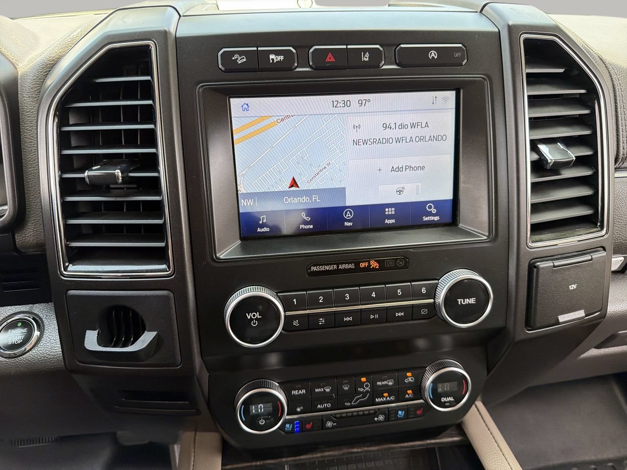 Used 2020 Ford Expedition Limited AWD/4WD image 22