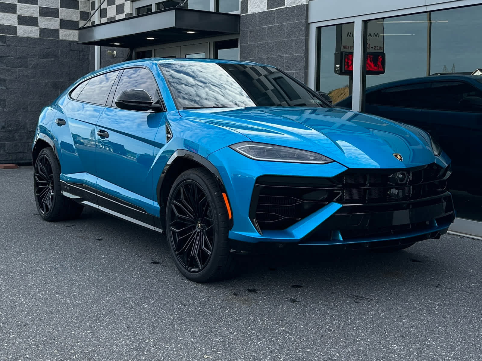 Used 2025 Lamborghini Urus Performante
