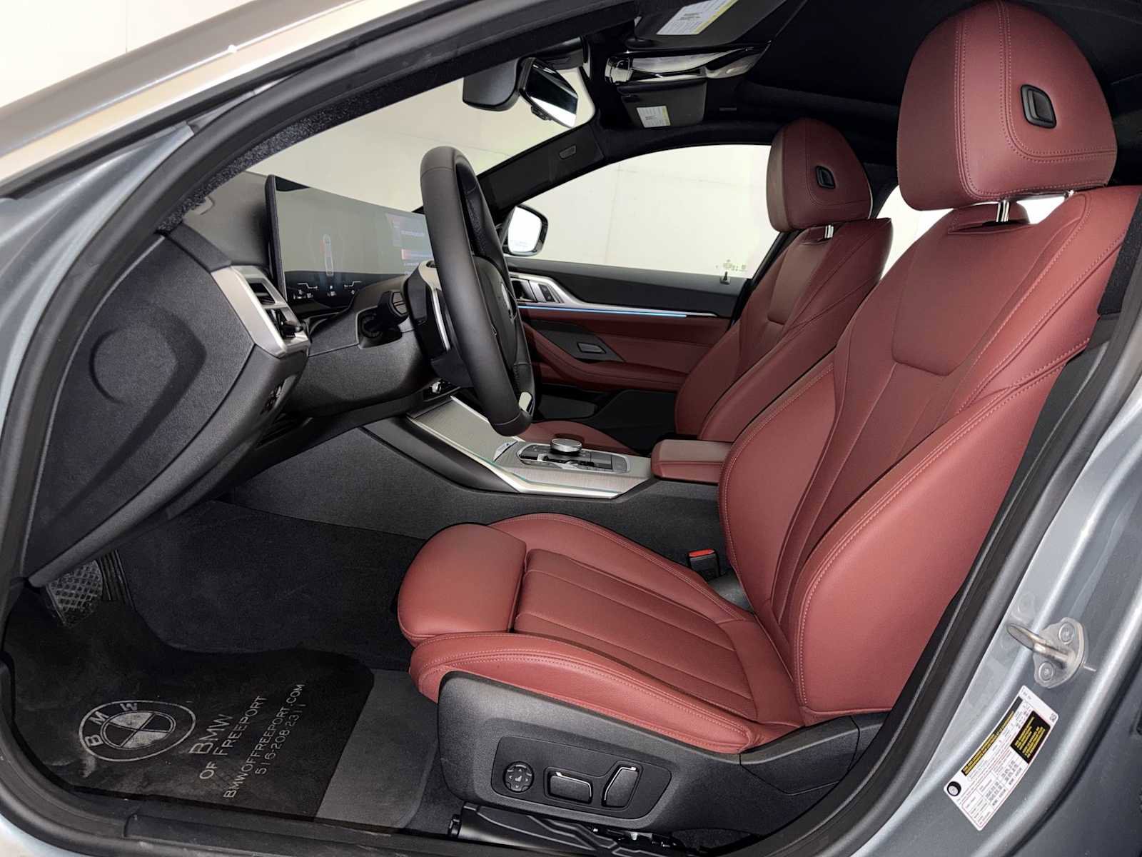 Used 2025 BMW 430i w/ Premium Package image 9