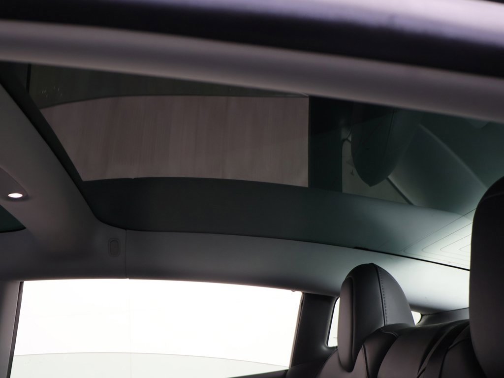 Used 2019 Tesla Model 3 Standard Range Plus image 18