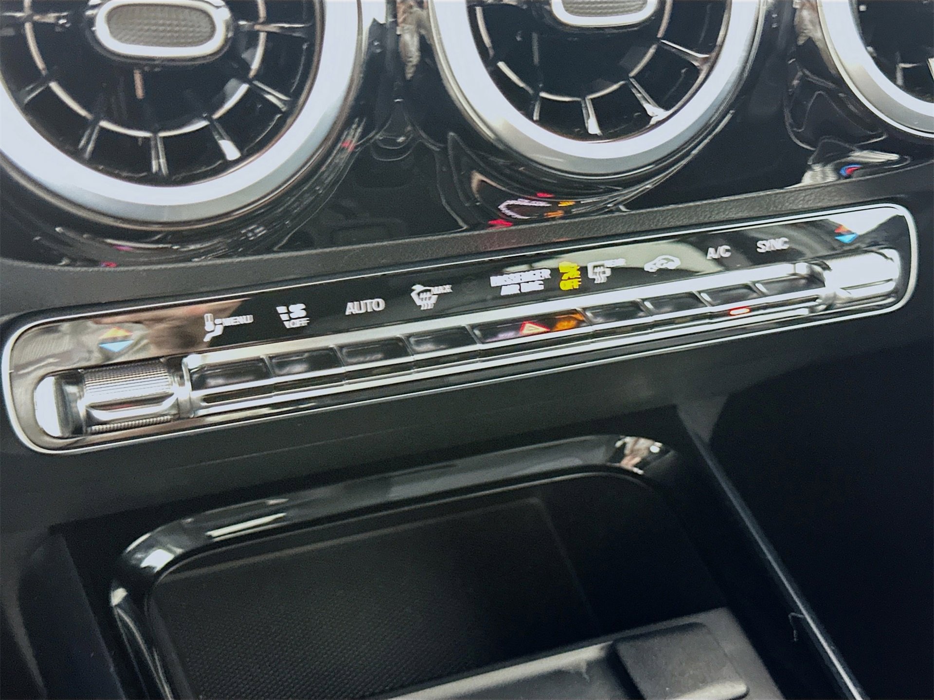 Used 2025 Mercedes-Benz GLA 250 image 16