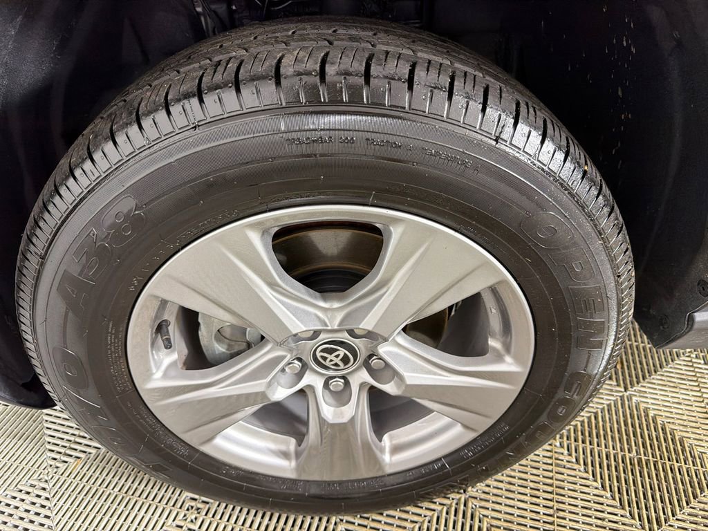 Used 2025 Toyota RAV4 XLE w/ Convenience Package image 12