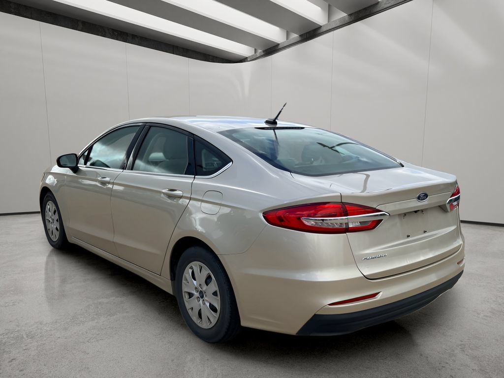 Used 2019 Ford Fusion S FWD image 3