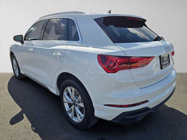 Used 2025 Audi Q3 2.0T Premium w/ Convenience Package AWD/4WD image 6