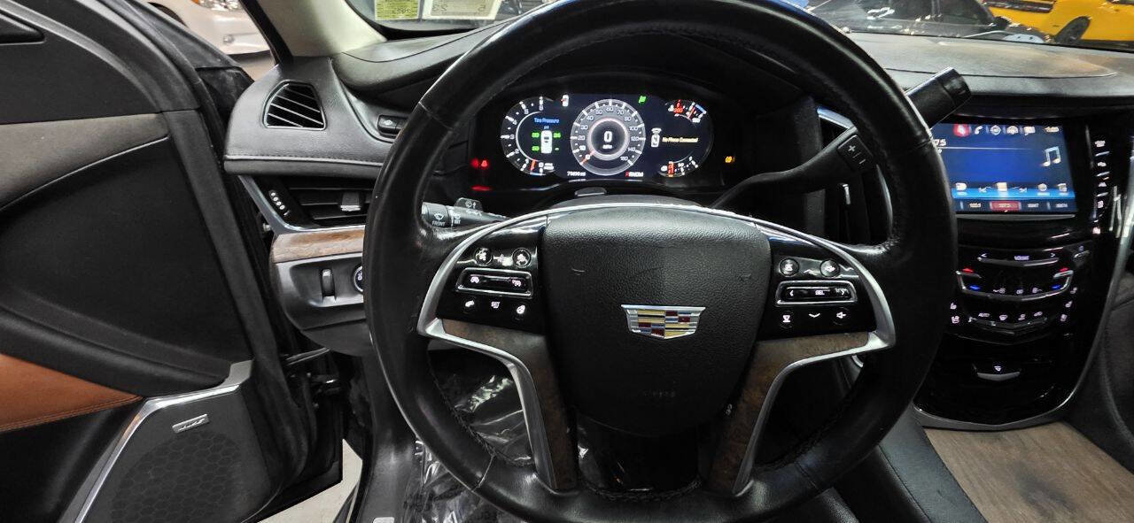 Used 2016 Cadillac Escalade Luxury image 18