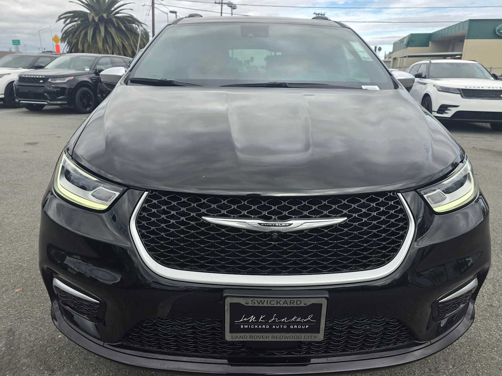 Used 2023 Chrysler Pacifica Pinnacle image 16