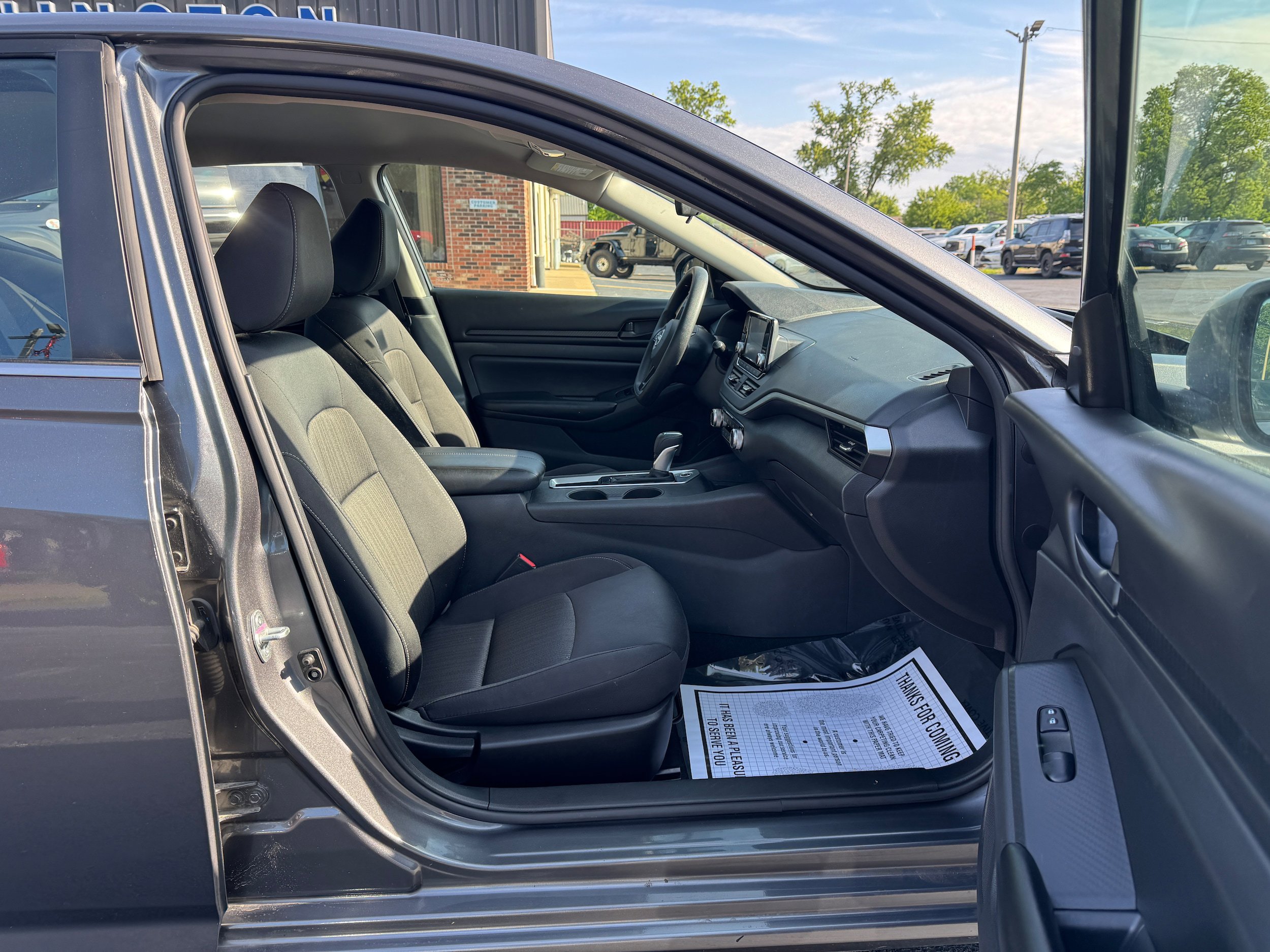 Used 2024 Nissan Altima 2.5 S FWD image 16
