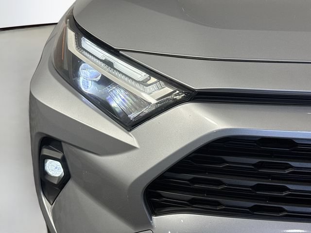 Certified 2022 Toyota RAV4 XLE Premium AWD/4WD image 3