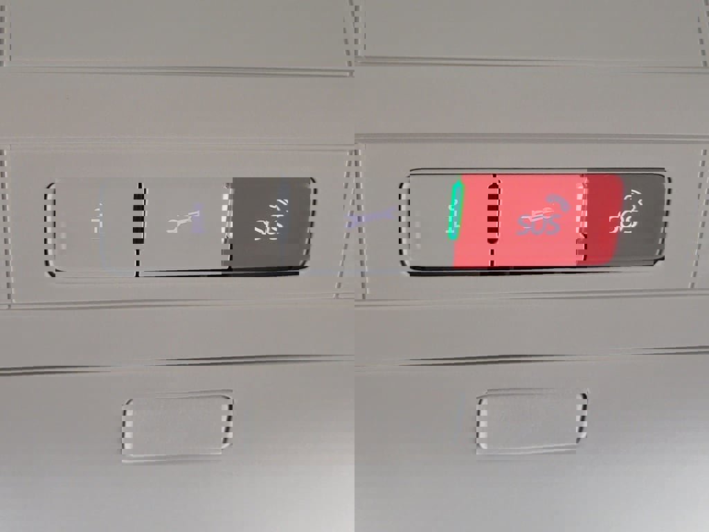 Used 2022 Volkswagen Taos SE image 28