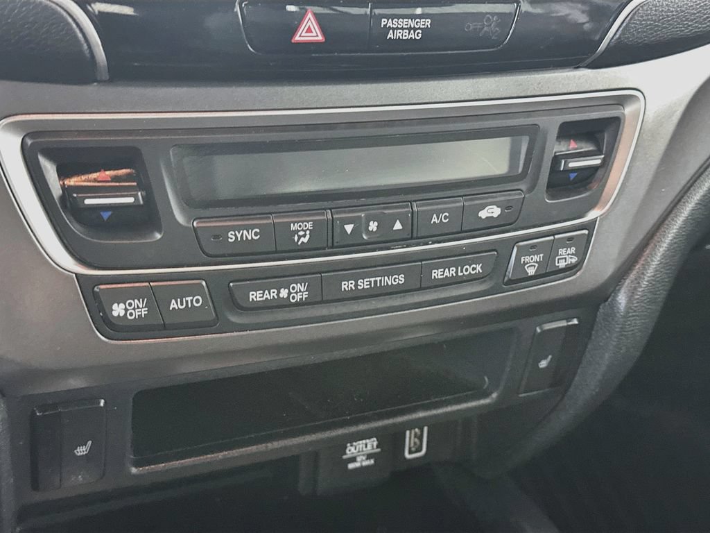 Used 2022 Honda Pilot Sport image 18