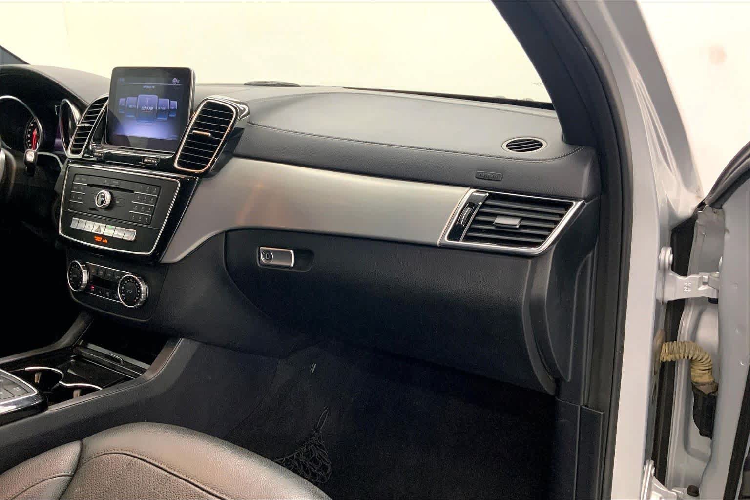 Used 2019 Mercedes-Benz GLS 450 4MATIC image 27
