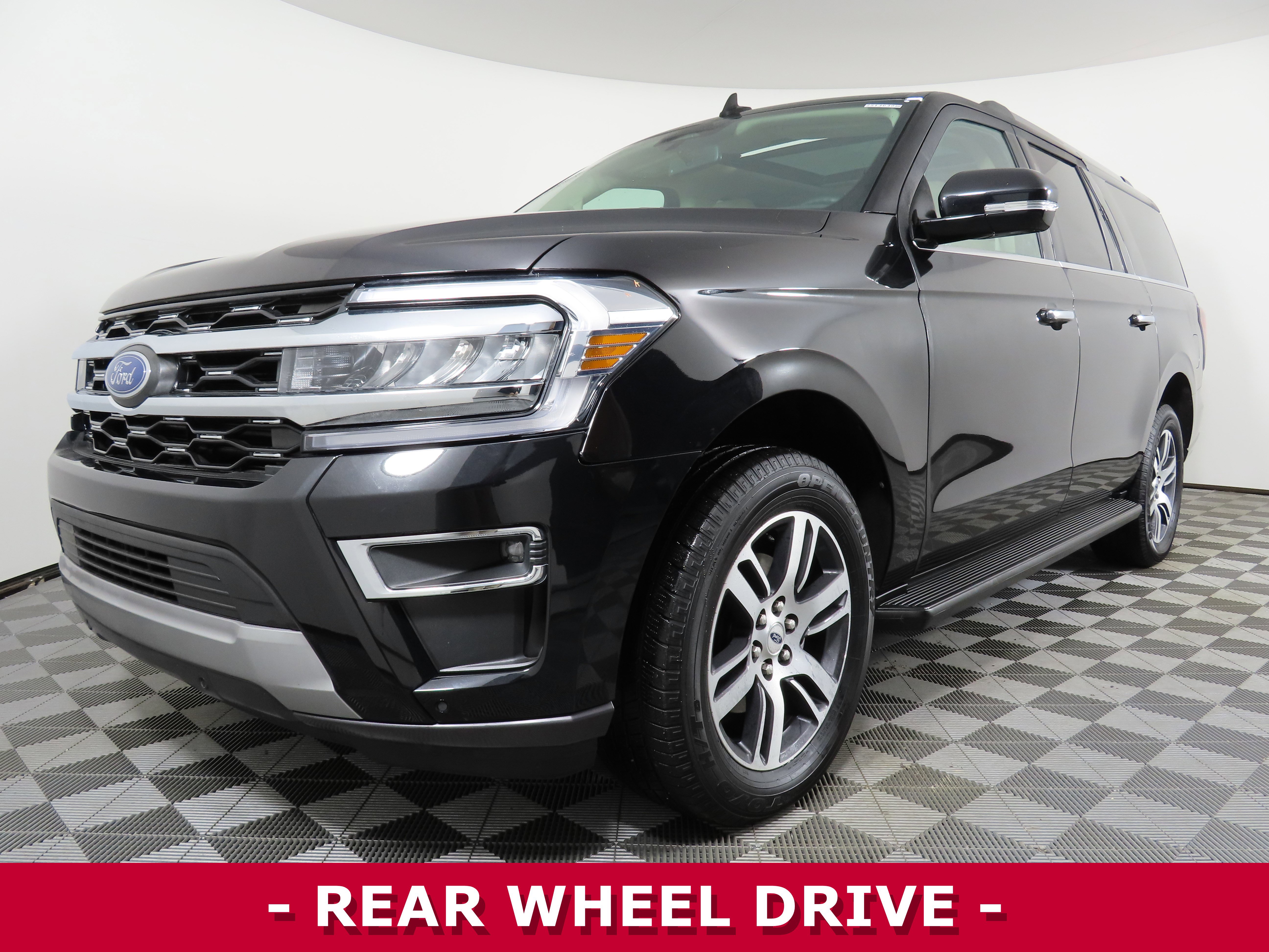 Used 2024 Ford Expedition Max Limited image 3