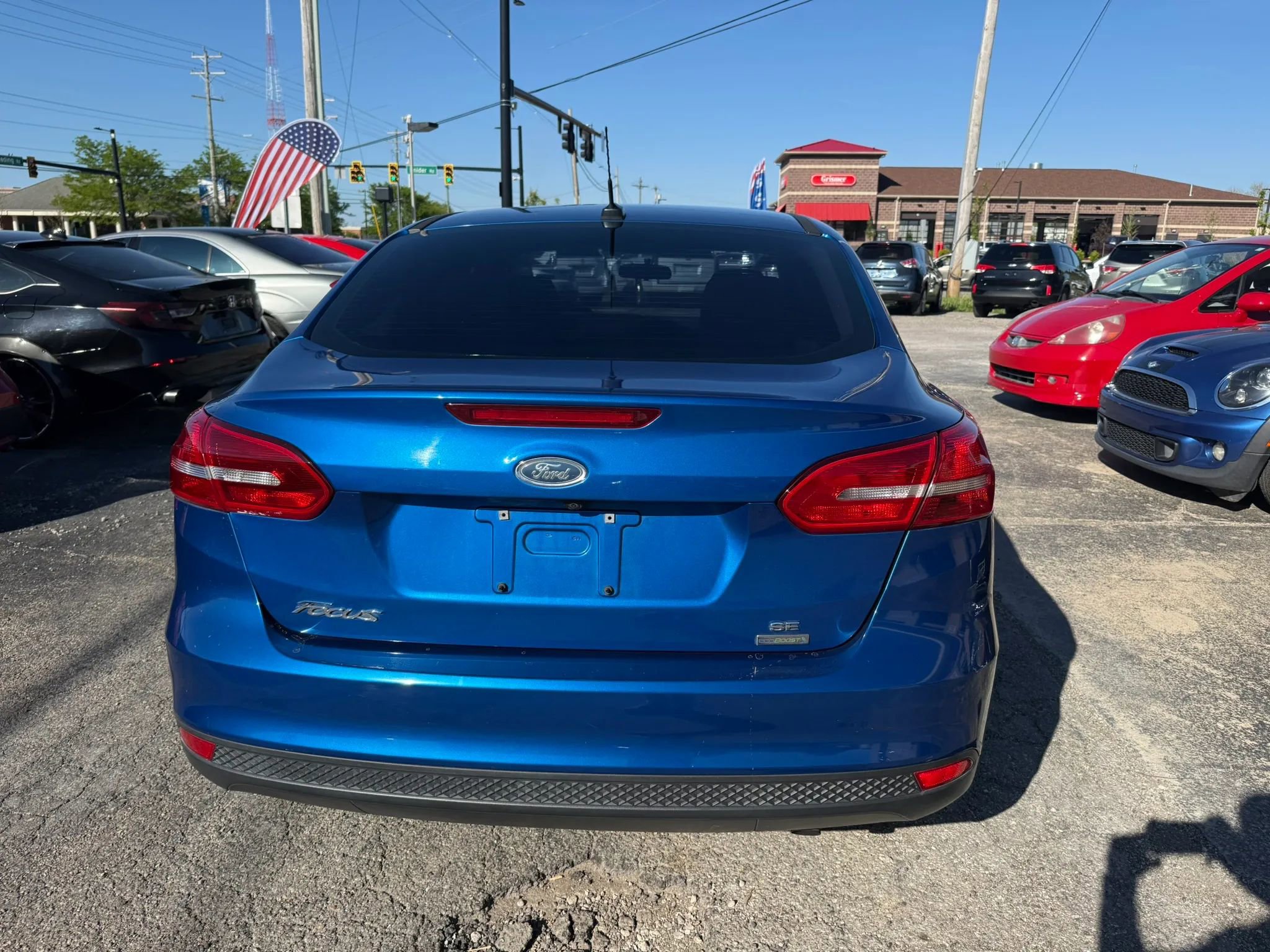 Used 2018 Ford Focus SE FWD image 7