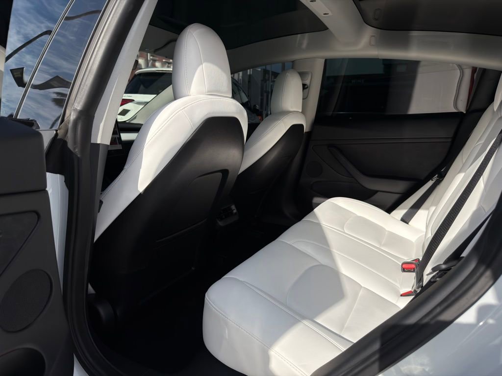 Used 2022 Tesla Model 3 Performance image 40