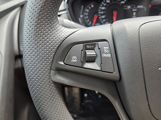 Used 2022 Chevrolet Trax LT AWD/4WD image 28
