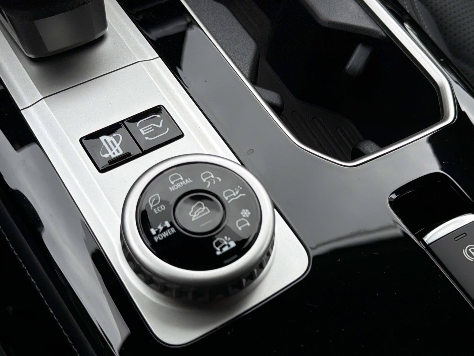 New 2026 Mitsubishi Outlander SEL AWD/4WD image 26