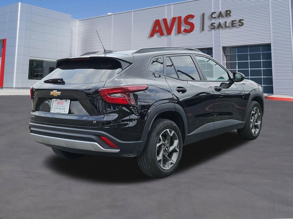 Used 2025 Chevrolet Trax LT w/ LT Convenience Package FWD image 6