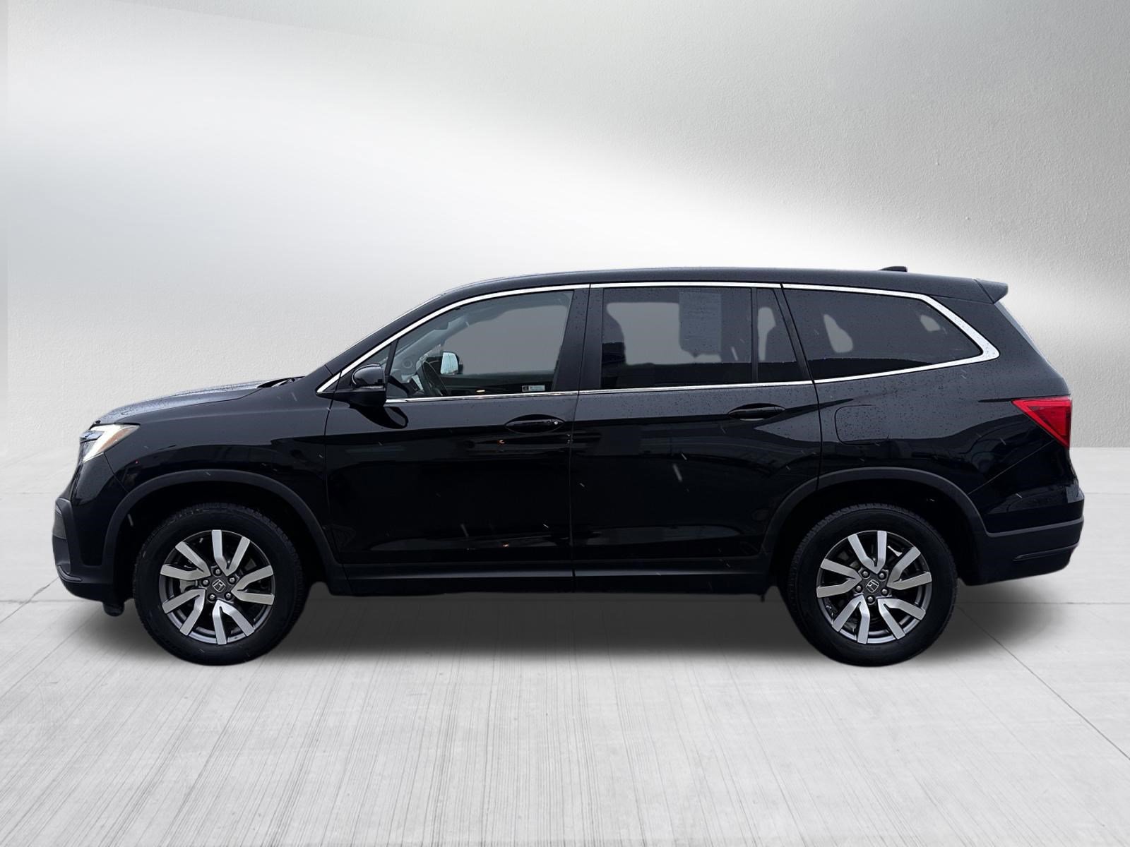 Used 2020 Honda Pilot EX image 4