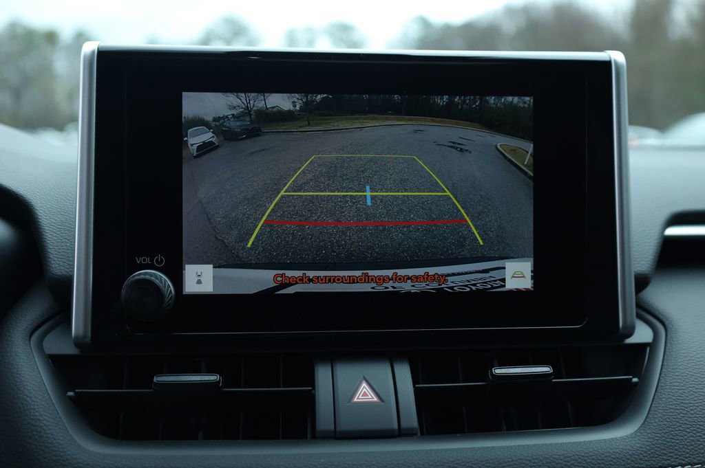 Used 2025 Toyota RAV4 XLE image 38