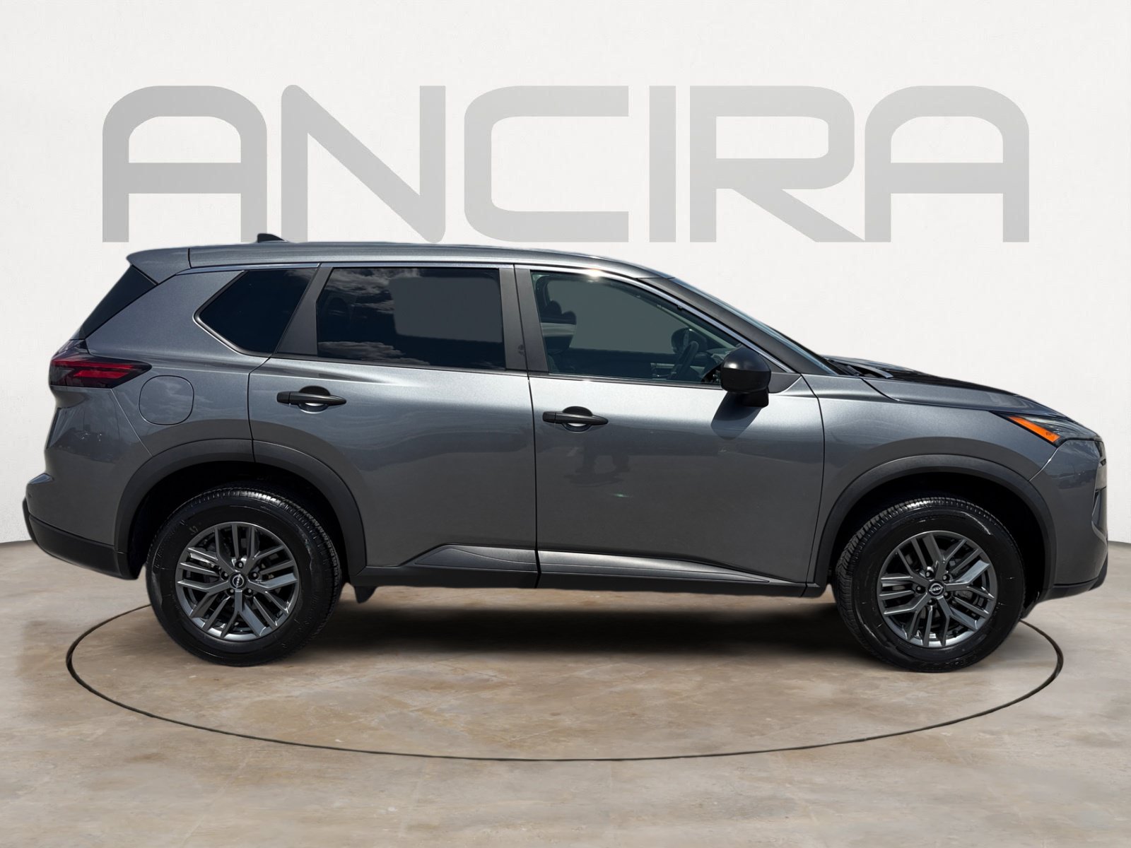Used 2024 Nissan Rogue S FWD image 13