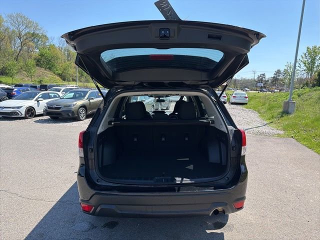 Used 2023 Subaru Forester Premium AWD/4WD image 11