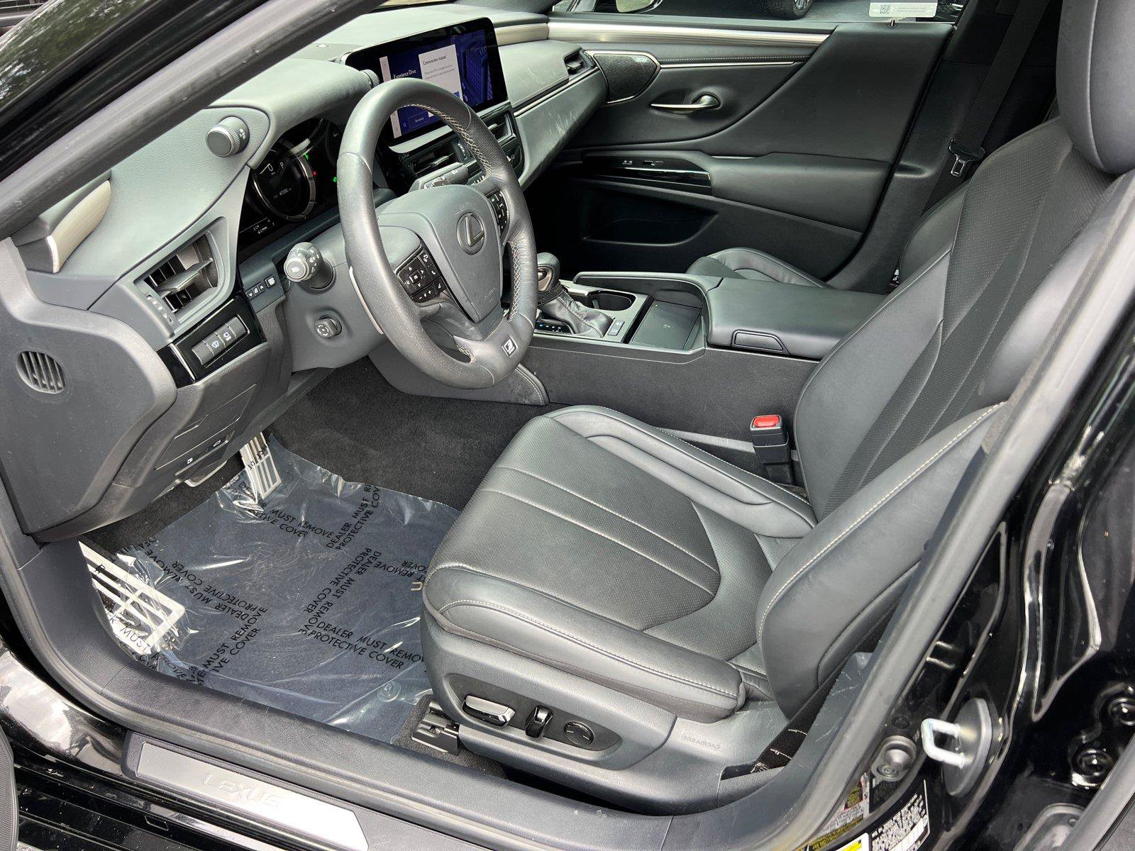 Certified 2024 Lexus ES 300h F Sport w/ Accessory Package (Z2) FWD image 9