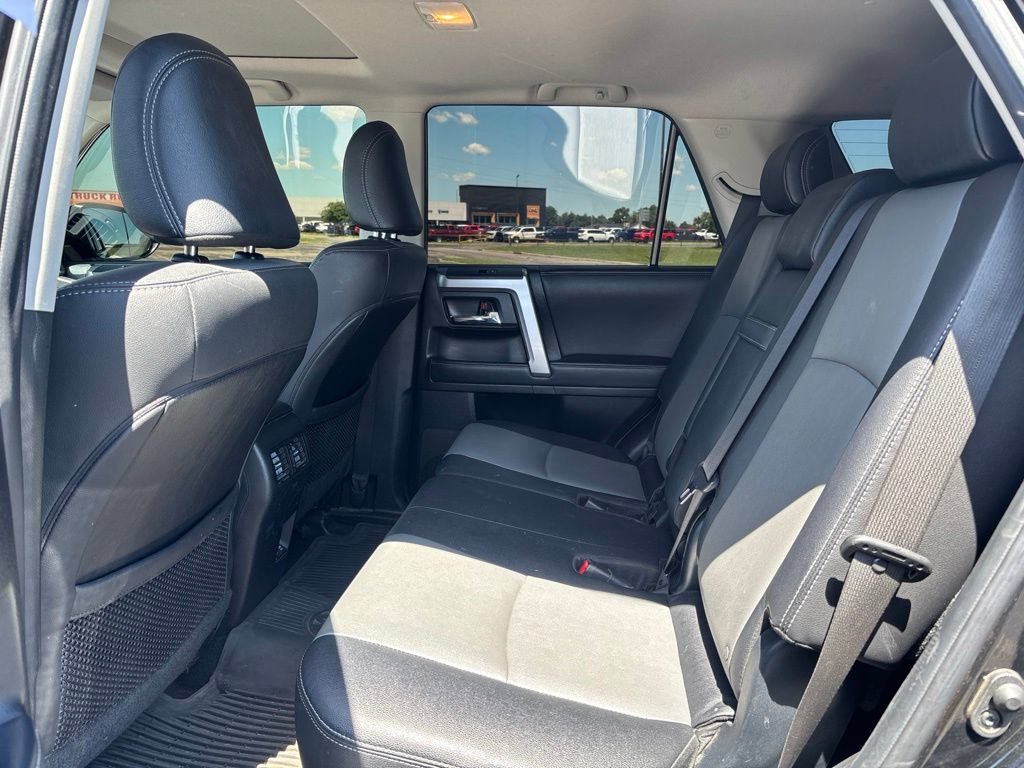 Used 2021 Toyota 4Runner SR5 Premium w/ Moonroof Package AWD/4WD image 10