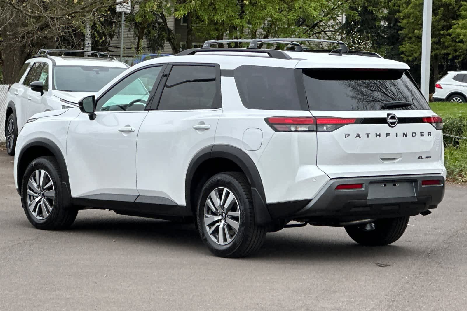 New 2026 Nissan Pathfinder SL image 6