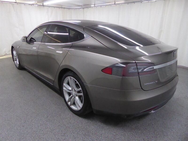 Used 2015 Tesla Model S 85D AWD/4WD image 5