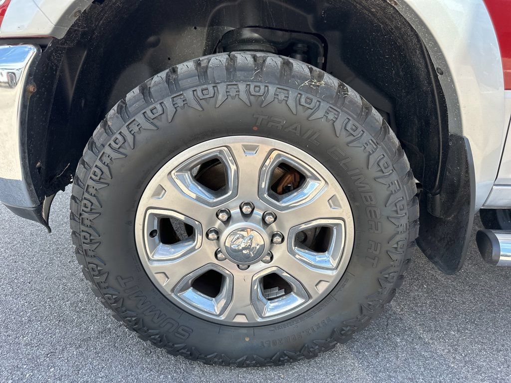 Used 2014 RAM 3500 Laramie w/ Convenience Group AWD/4WD image 11
